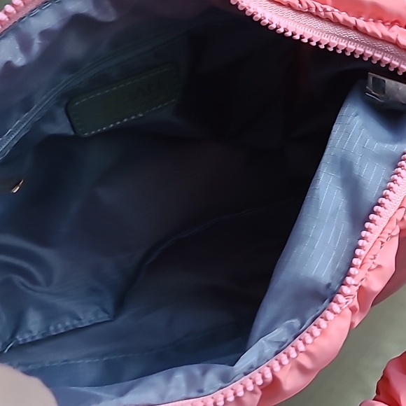 Quilted Soft Hobo Bag ❤️ - Picture 5 of 8